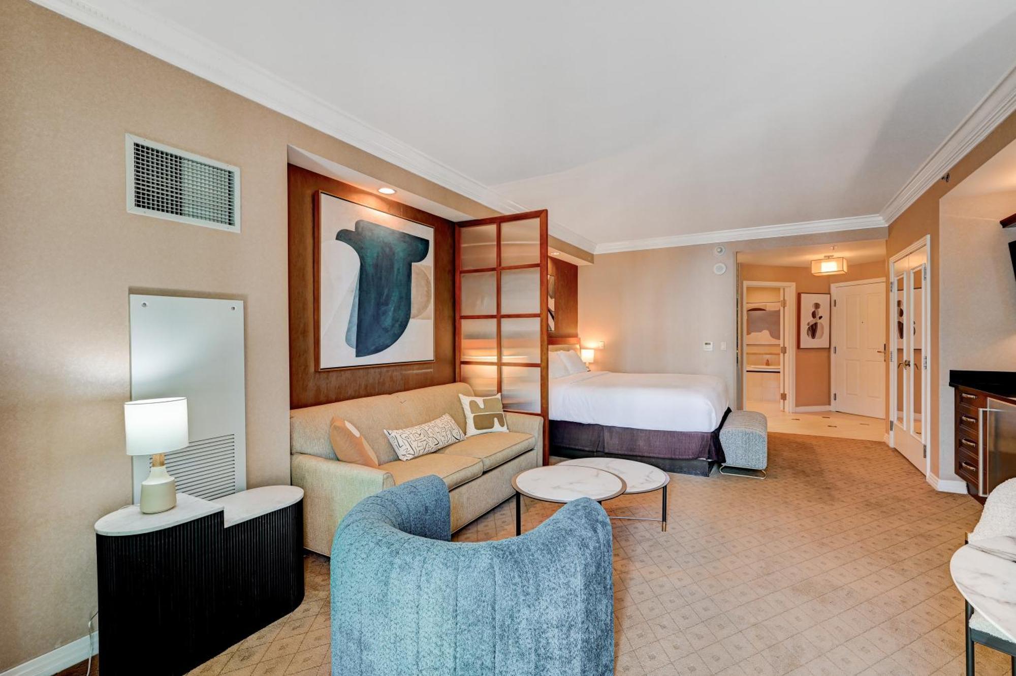 Amethyst Mgm Signature Strip View Balcony Aparthotel